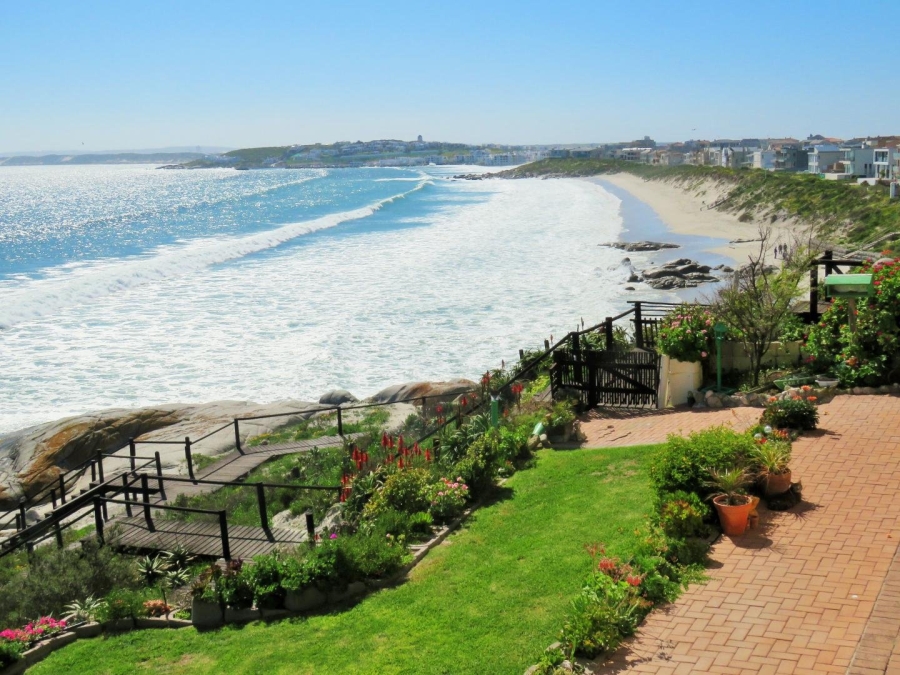 9 Bedroom Property for Sale in Waterfront Western Cape